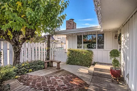 1798 Regent Ave, Redding, CA 96001 photo 2