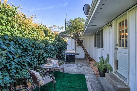 1798 Regent Ave, Redding, CA 96001 photo 25