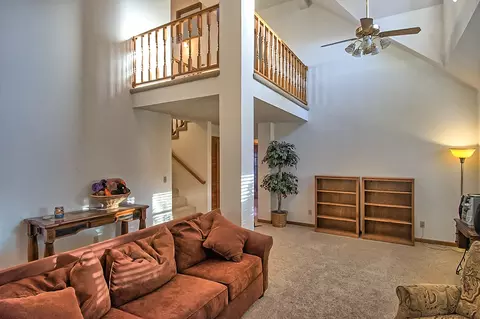 507 Royal Oaks Dr, Redding, CA 96001 photo 10