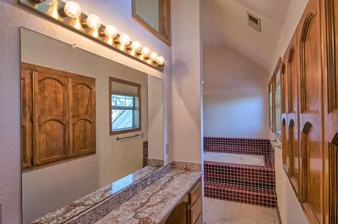 507 Royal Oaks Dr, Redding, CA 96001 photo 35