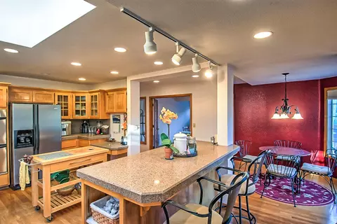 507 Royal Oaks Dr, Redding, CA 96001 photo 25