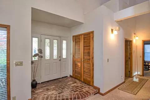 507 Royal Oaks Dr, Redding, CA 96001 photo 6