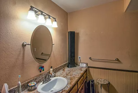 507 Royal Oaks Dr, Redding, CA 96001 photo 15