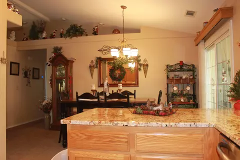 3374 Billings Dr, Redding, CA 96002 photo 5