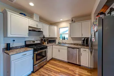 2856 Heather Ln, Redding, CA 96002 photo 10