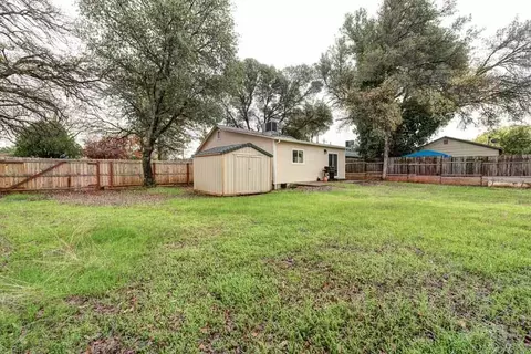 2856 Heather Ln, Redding, CA 96002 photo 17