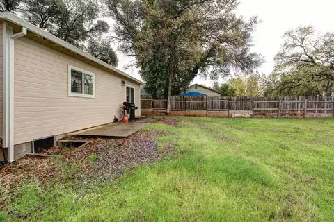 2856 Heather Ln, Redding, CA 96002 photo 16