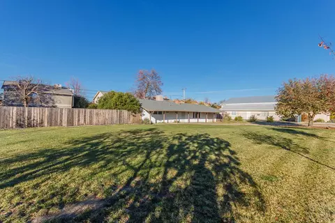 2096 Airstrip Rd, Redding, CA 96003 photo 3
