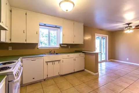 2096 Airstrip Rd, Redding, CA 96003 photo 8