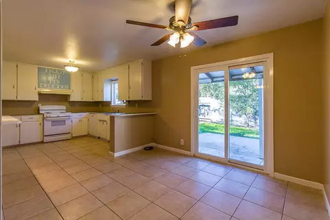 2096 Airstrip Rd, Redding, CA 96003 photo 9