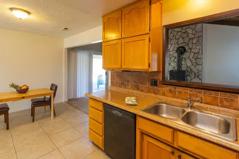2462 Christian Ave, Redding, CA 96002 photo 17