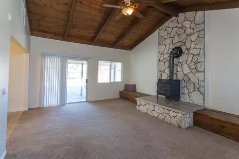2462 Christian Ave, Redding, CA 96002 photo 5