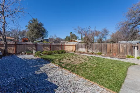 2462 Christian Ave, Redding, CA 96002 photo 31