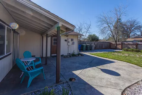 2462 Christian Ave, Redding, CA 96002 photo 11