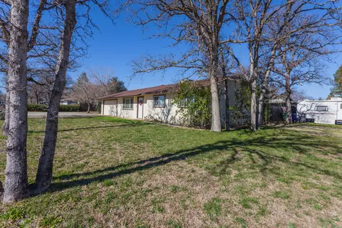 2462 Christian Ave, Redding, CA 96002 photo 32