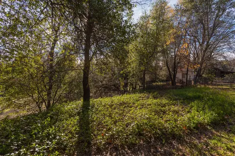 20950 Yogi Bear Ln, Redding, CA 96003 photo 21