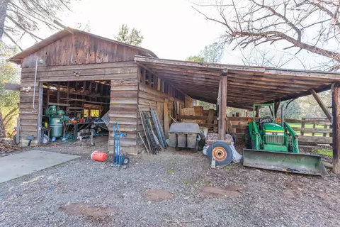 20950 Yogi Bear Ln, Redding, CA 96003 photo 15
