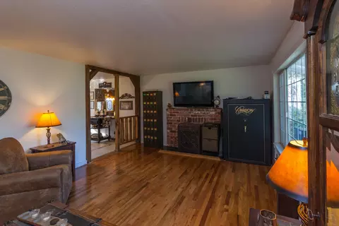20950 Yogi Bear Ln, Redding, CA 96003 photo 34