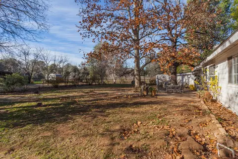 20950 Yogi Bear Ln, Redding, CA 96003 photo 25
