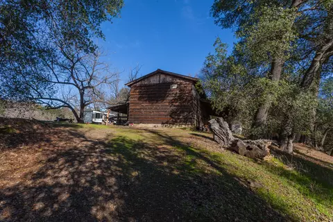 20950 Yogi Bear Ln, Redding, CA 96003 photo 14