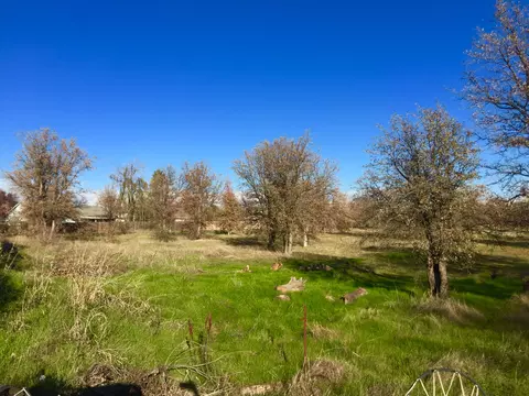 1900 Stetson, Redding, CA 96003 photo 1