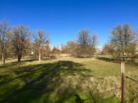 1900 Stetson, Redding, CA 96003 photo 5