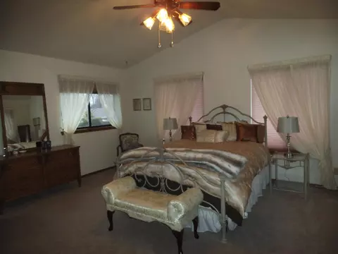 2098 Imelda Ct, Redding, CA 96001 photo 8