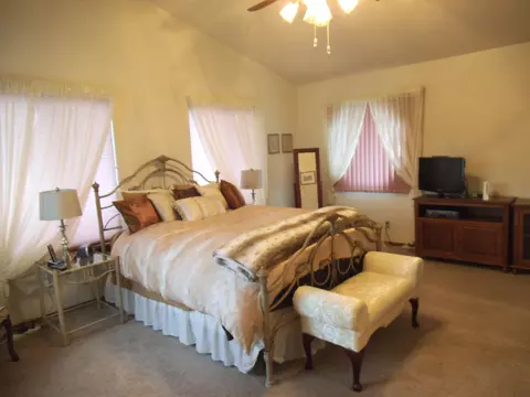 2098 Imelda Ct, Redding, CA 96001 photo 9