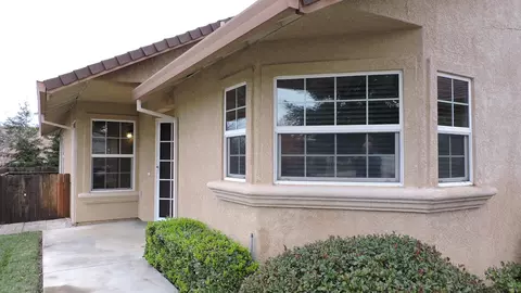 1212 Snowcap Trl, Redding, CA 96003 photo 4