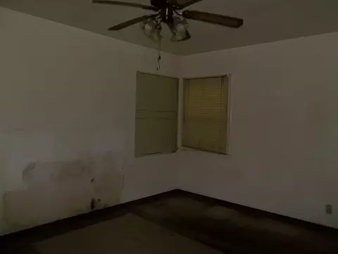 2742 Russell St, Redding, CA 96001 photo 8