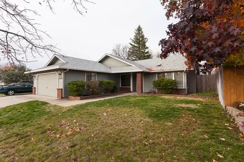 2472 Candlewood Dr, Redding, CA 96003 photo 1