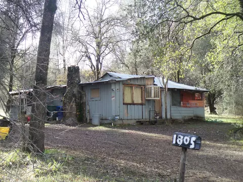 1805 Kenyon Dr, Redding, CA 96001 photo 1
