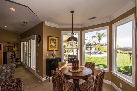 2395 Tradition Way, Redding, CA 96001 photo 11
