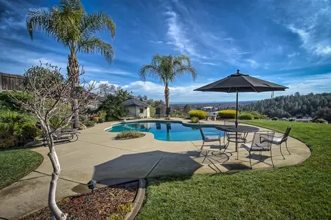 2395 Tradition Way, Redding, CA 96001 photo 18