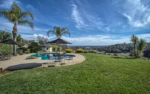 2395 Tradition Way, Redding, CA 96001 photo 17