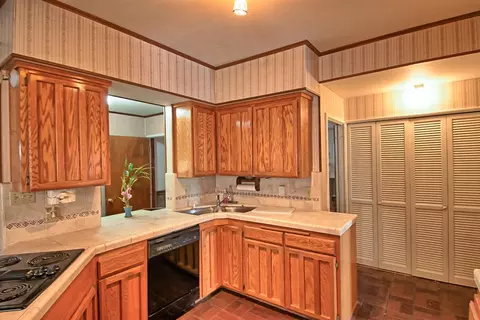 1804 Chestnut St, Redding, CA 96001 photo 6