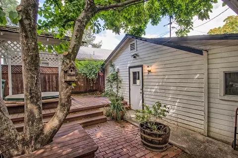 1804 Chestnut St, Redding, CA 96001 photo 7