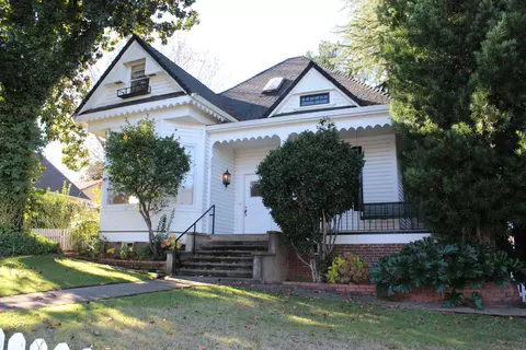 1804 Chestnut St, Redding, CA 96001 photo 1