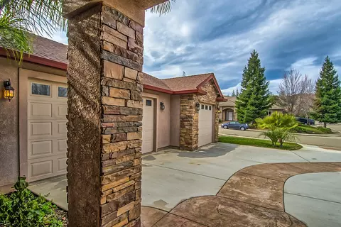 1896 Lakeside Dr, Redding, CA 96001 photo 4
