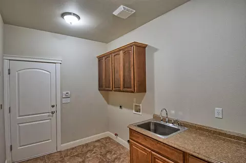 1896 Lakeside Dr, Redding, CA 96001 photo 58