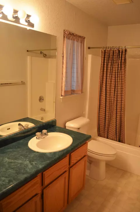951 Montcrest Dr, Redding, CA 96003 photo 18