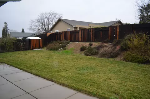 951 Montcrest Dr, Redding, CA 96003 photo 22