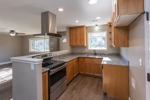 16320 Craig Ln, Anderson, CA 96007 photo 5