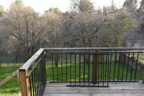 2439 Placer St, Redding, CA 96001 photo 6