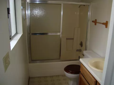 6832 Hemlock St, Redding, CA 96001 photo 7