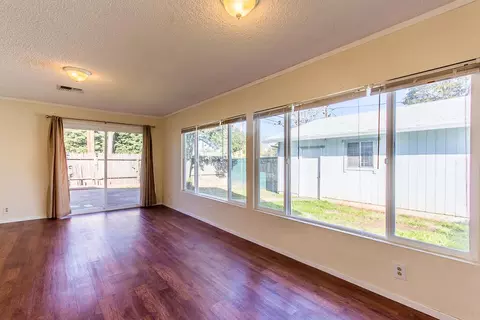 1547 Sonoma St, Redding, CA 96001 photo 12
