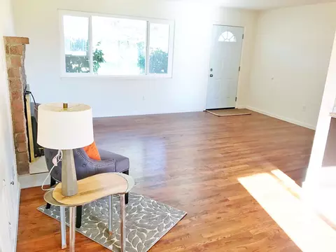 21981 Reading Dr, Anderson, CA 96007 photo 5