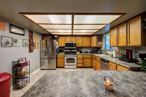 2173 Rancho Rd, Redding, CA 96002 photo 5