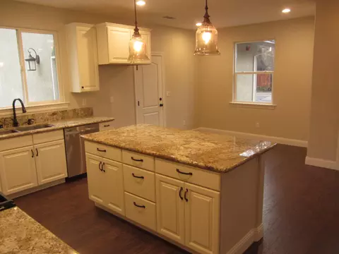 375 Beagle Ln, Redding, CA 96002 photo 5