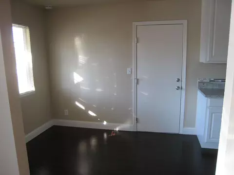 2402 Corona St, Redding, CA 96002 photo 7